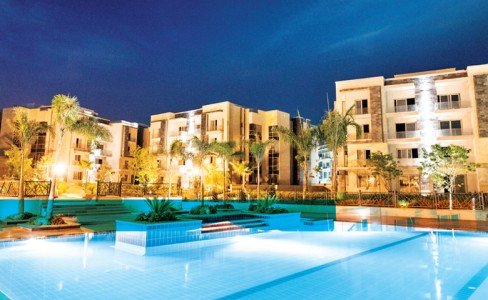 جاليريا موون فالي القاهرة الجديدة  شقة 130 متر للبيع