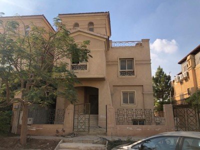 Charming 4-Bedroom Twin House for Sale in Garden Residence