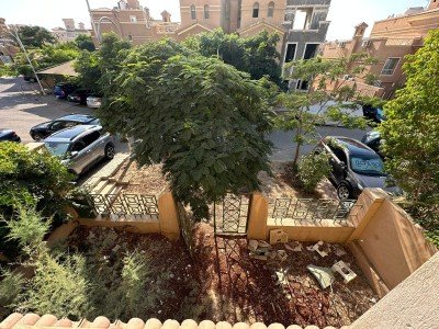 Family-Friendly 4-Bedroom Town House in Grand Residence