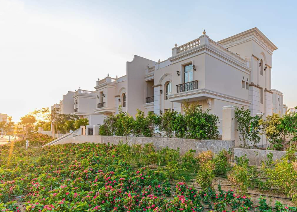 6710f4d6628c5_658997f41e107_6-Villas-for-sale-in-Garden-City-New-Capital-city-edge-شقق-للبيع-كمبوند-جاردن-سيتي-العاصمة-الإدارية-سيتي-ايدج-للتطوير.jpg